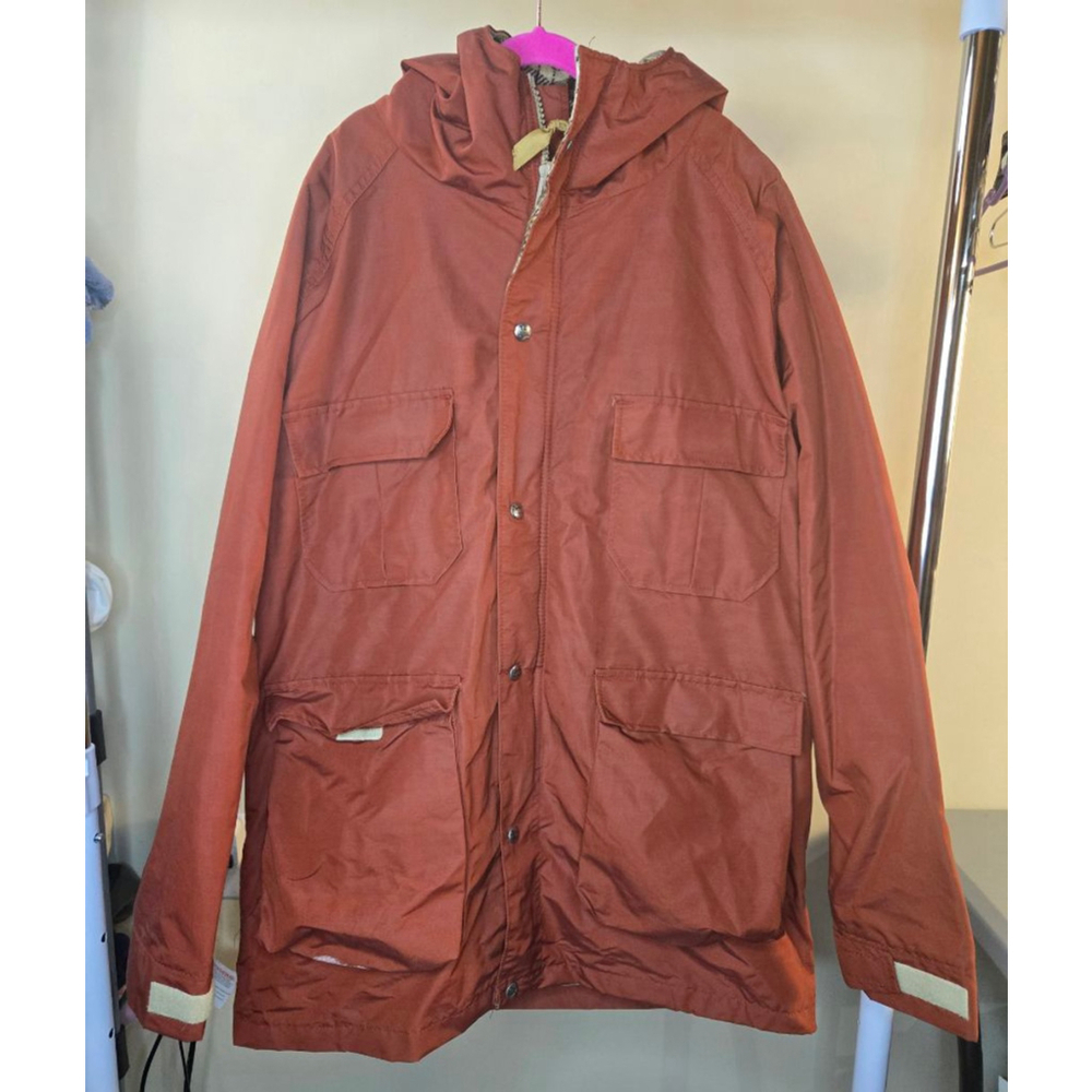 Men's Woolrich Rust Hooded Jacket L with Plaid Lining